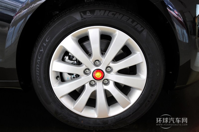 2013款 2.0T 尊貴型