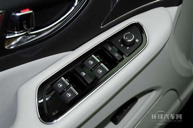 2013款 2.0T 尊貴型