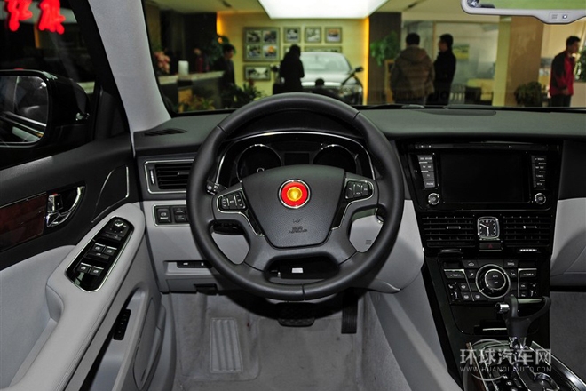 2013款 2.0T 尊貴型