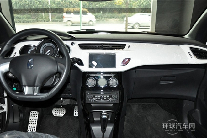 2012款 1.6L 時尚版