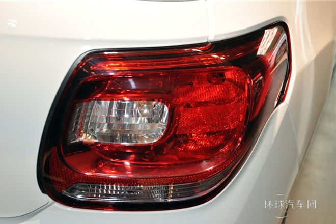 2012款 1.6L 時尚版