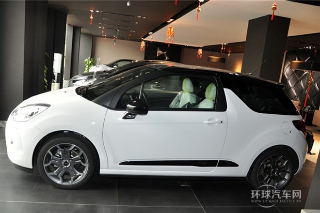 2012款 1.6L 時尚版