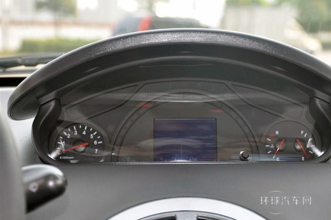 2011款 1.0L 手動標準型