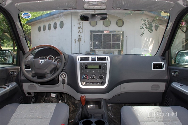 2012款 2.0L商務版標準型長軸4G63