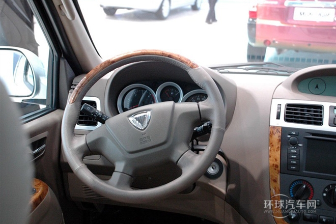 2010款 2.4L財(cái)富快車標(biāo)準(zhǔn)版M240-4G64