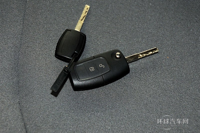 2013款 1.5L 手動風尚型