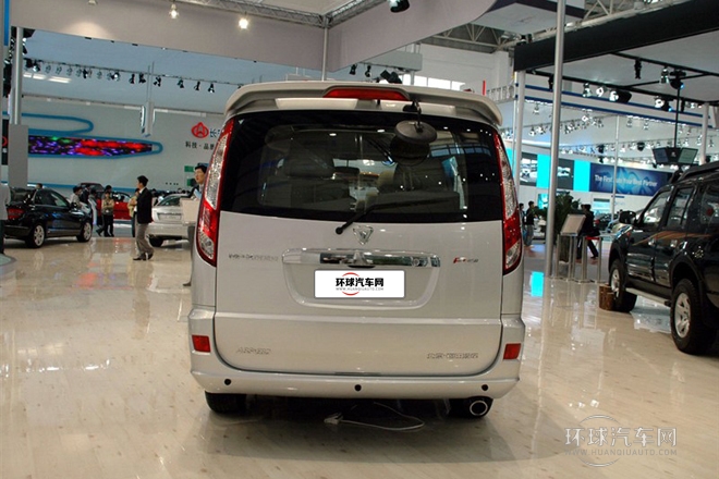 2010款 2.4L財富快車標準版M240-4G64