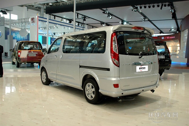 2010款 2.4L財富快車標準版M240-4G64