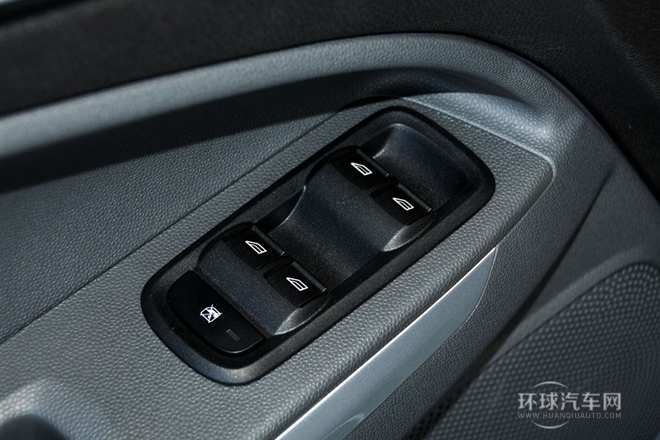 2013款 1.5L 自動風尚型