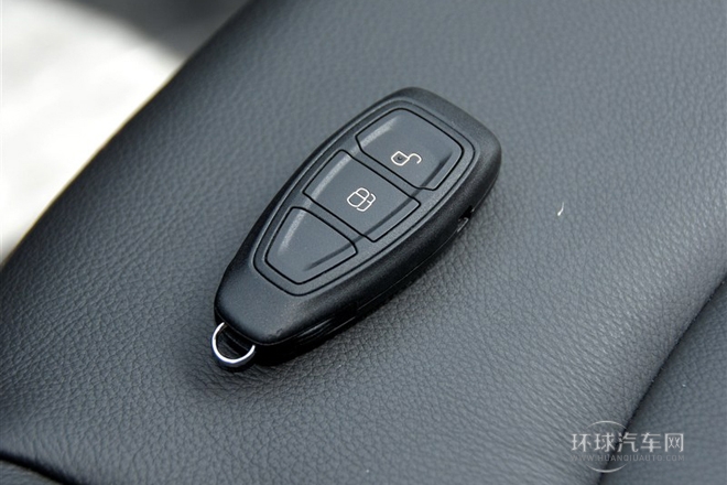 2013款 1.5L 手動尊貴型