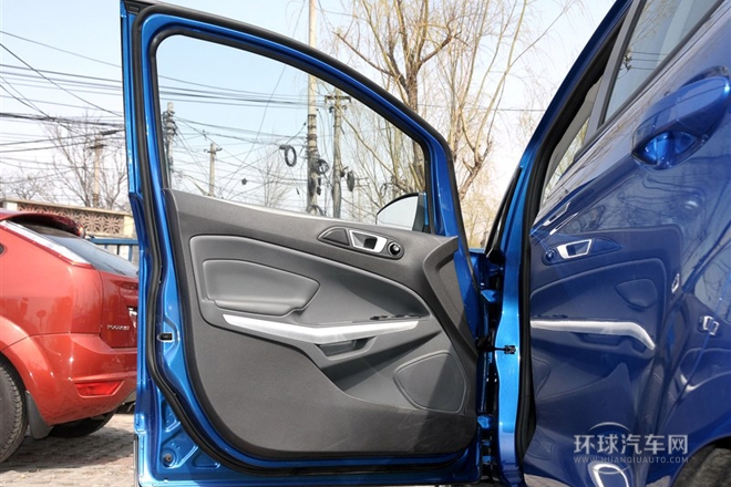 2013款 1.5L 手動尊貴型