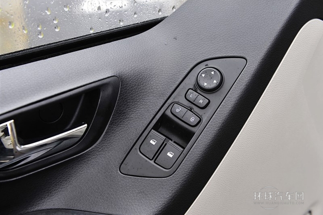 2014款 2.0T 自動豪華版