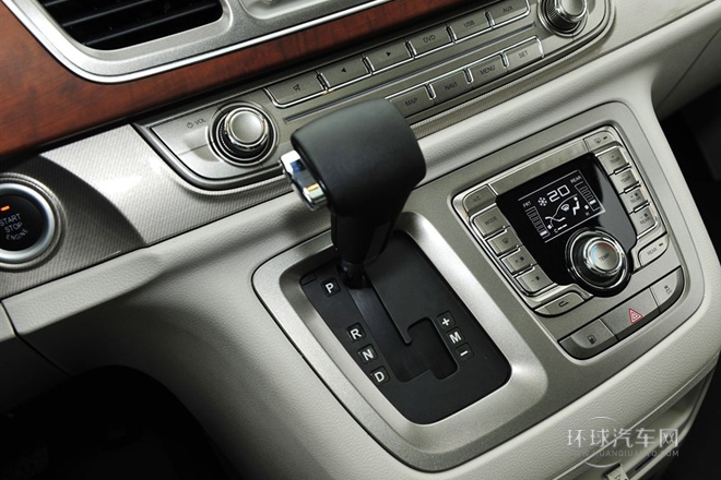 2014款 2.0T 自動豪華版