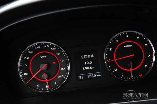 2014款 2.0T 自動豪華版