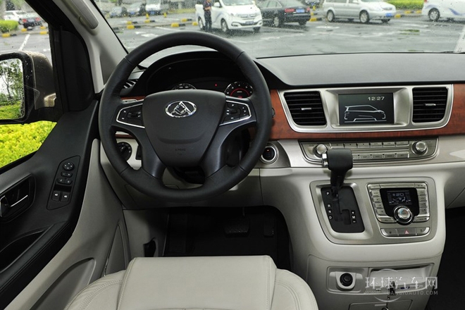 2014款 2.0T 自動豪華版