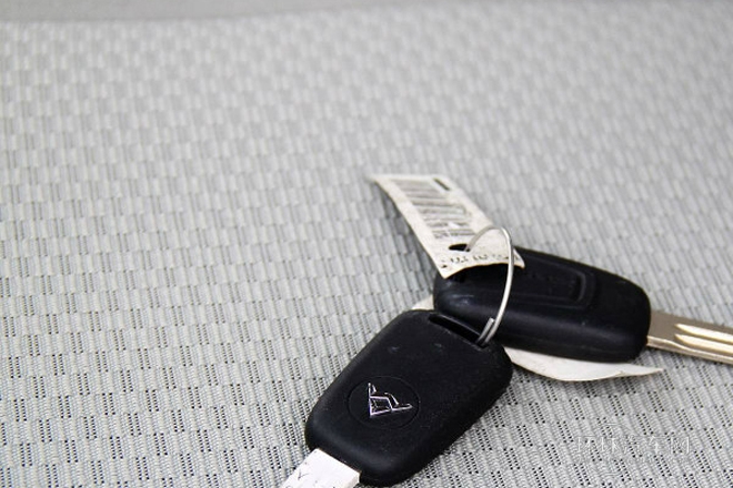 2014款 2.5T傲運通短軸中頂