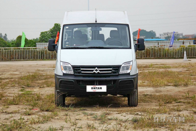 2014款 2.5T傲運(yùn)通短軸中頂