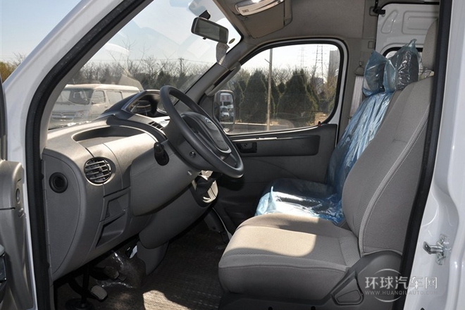 2014款 2.5T傲運通長軸中頂