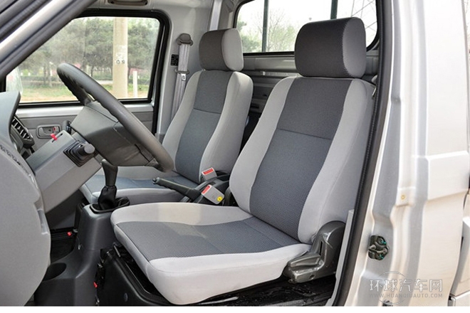 2013款 1.0L 標準版