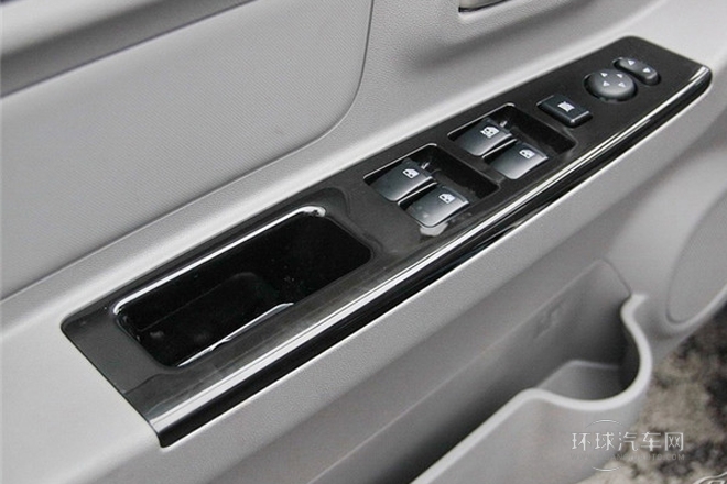 2014款 1.5L超豪華型