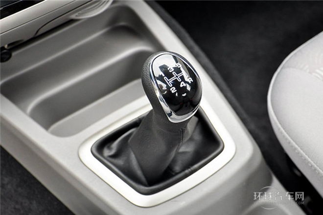 2013款 1.5L實(shí)用型