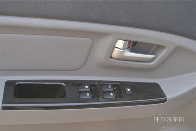 2013款 1.5L時尚型