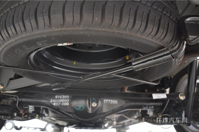 2013款 1.5L樂(lè)尚型