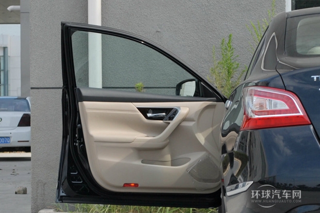 2013款 2.0L XE時尚版