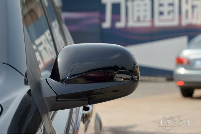 2013款 3.2L 4WD 自動尊域版