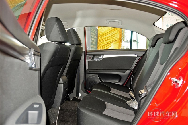 2014款 350 1.5L 手動(dòng)迅馳版