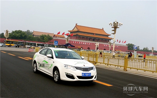 2013款 3.2L 4WD 自動尊域版