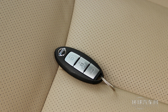 2013款 2.5L XL-NAVI豪華版