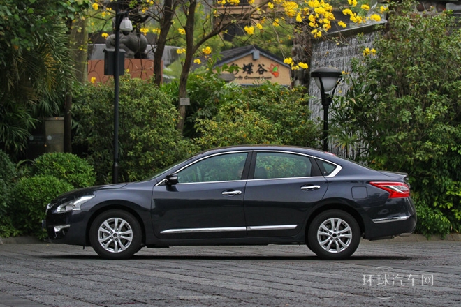 2013款 2.5L XL-NAVI豪華版