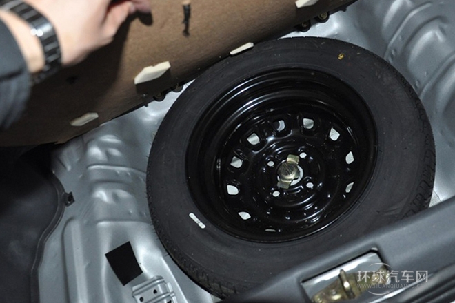 2012款 N3 1.0L 兩廂實用型