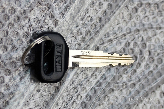 2011款 A+ 1.0L 三廂