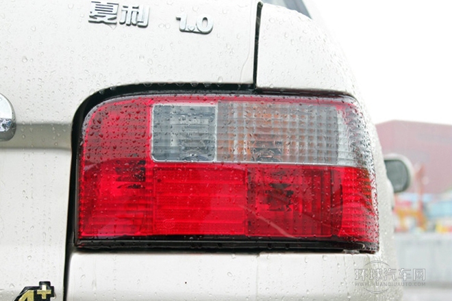 2011款 A+ 1.0L 三廂