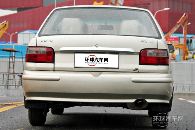 2011款 A+ 1.0L 三廂