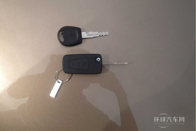 2014款 1.3L 手動舒適型