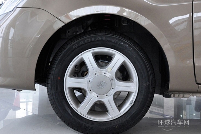 2014款 1.0L 手動(dòng)標(biāo)準(zhǔn)型