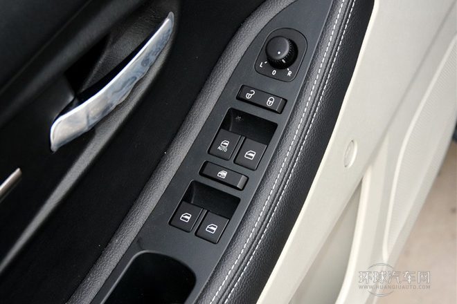 2014款 1.5L 手動標準版