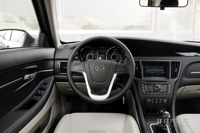 2014款 1.5L 手動標準版