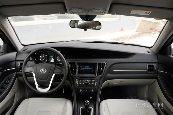 2014款 1.5L 手動標準版