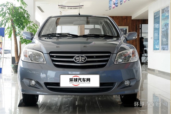 2013款 1.3L 手動(dòng)豪華氣囊型