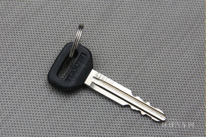 2013款 1.3L 手動標準型