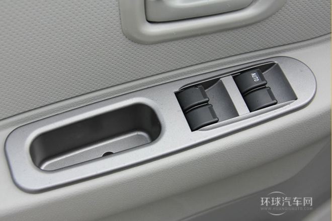 2013款 1.3L 手動標準型