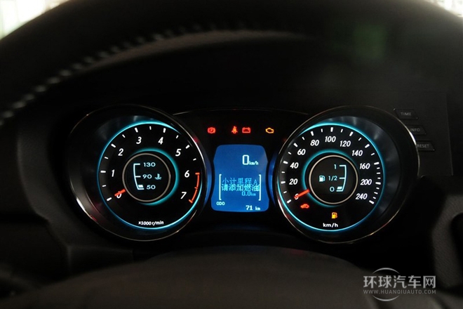 2014款 1.5L 手動舒適版