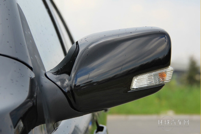 2013款 1.3L 手動(dòng)標(biāo)準(zhǔn)型