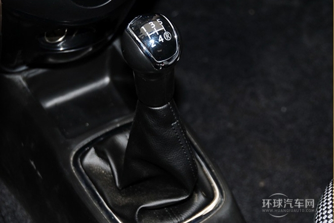 2013款 1.3L 手動(dòng)智能節(jié)油尊貴型