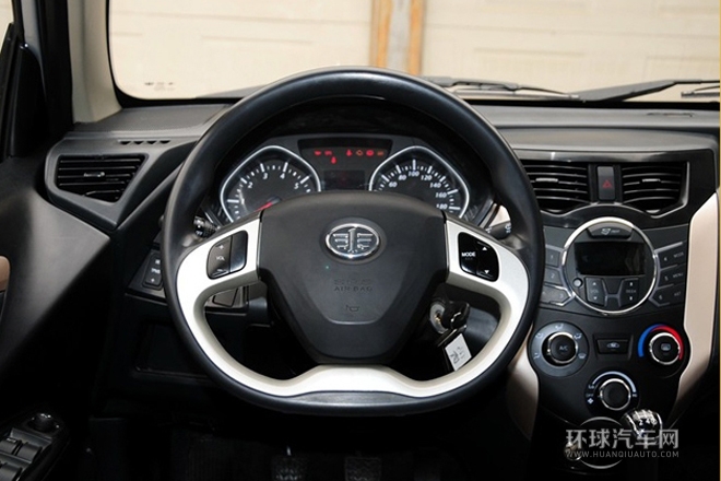 2013款 1.3L 手動智能節油尊貴型