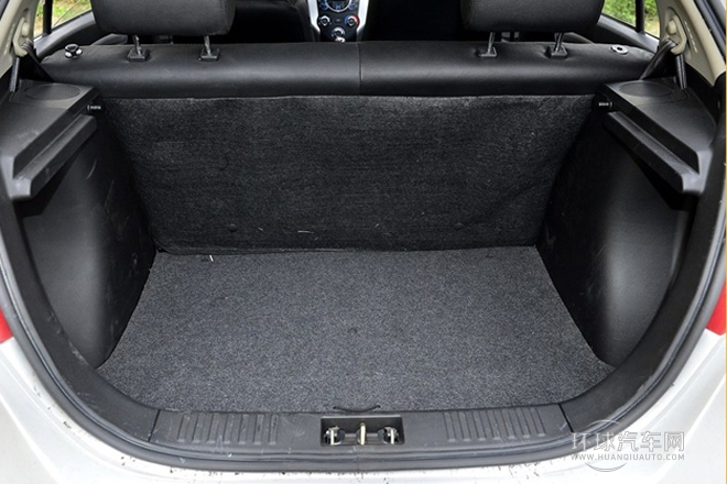 2013款 1.3L 手動(dòng)尊貴型